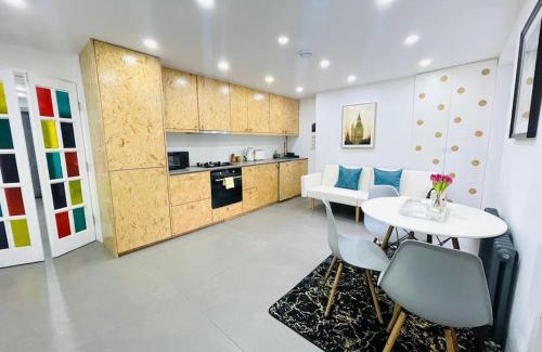 Harrow Road House | Beautiful House in Little Venice