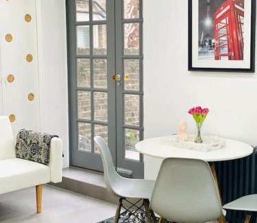 Harrow Road House | Beautiful House in Little Venice