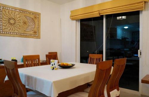 Granjas del Marques House | Beautiful house in secure subdivision