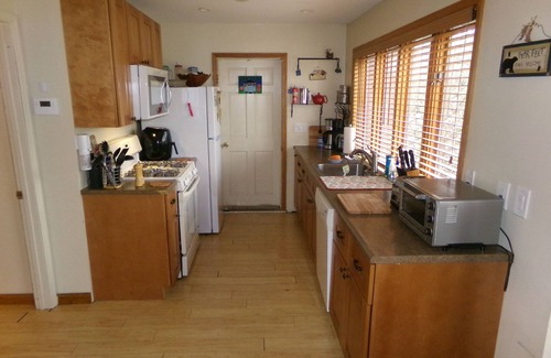 Crystal Beach House | Beautiful house minutes from Lake Bomoseen - Dogs Welcome