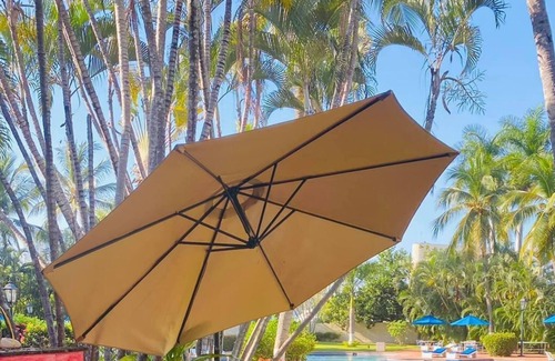 Isla Iguana House | Beautiful House at the Marina