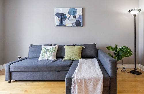 Brossard House | Beautiful house near all services