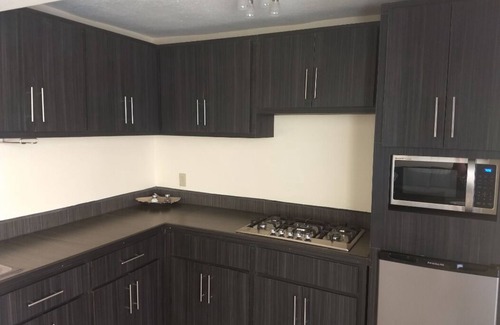 Tijuana House | Beautiful House on 2nd Floor (Close to the airport!)