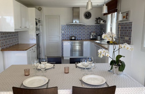 Portiragnes House | Beautiful House On The Heights Of Portiragnes