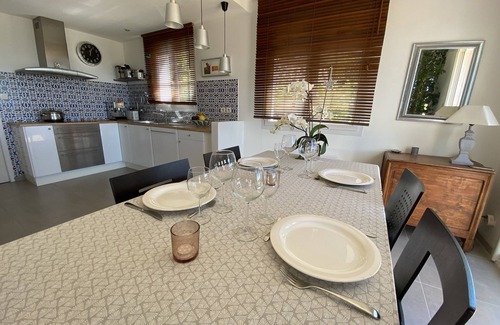 Portiragnes House | Beautiful House On The Heights Of Portiragnes