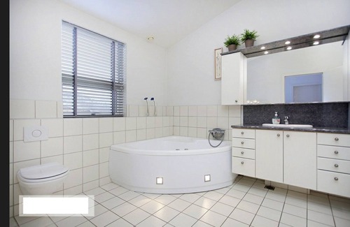 Hafnarfjordur House | Beautiful House With Amazing Views