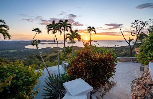 Rio Seco House | Beautiful House with Sweeping Ocean Views, Modern Design, and a Private Infinity Pool