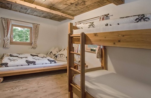 Schonbach House | beautiful hut with a great view and its own sauna