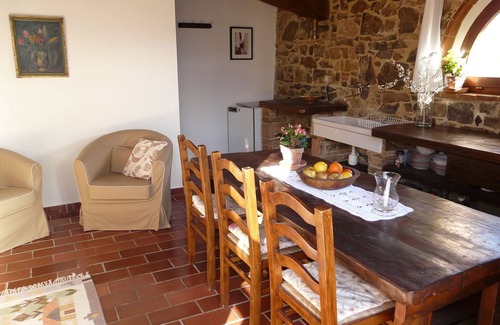 Barberino Val d'Elsa Cottage | Beautiful 1-bedroom cottage with garden and views over olive groves, pool
