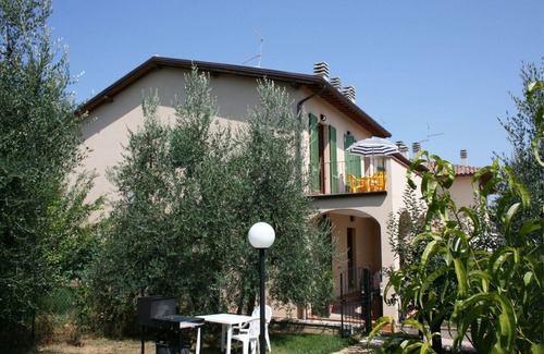 Marciano della Chiana Apartment | Beautiful apartment for 6 people with A/C, pool, TV, terrace and parking, close to Arezzo