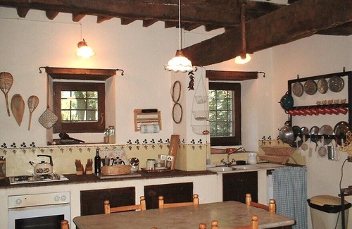 Pieve Santo Stefano Villa | Beautiful Private Villa With A Magnificent Pool in The Heart of Tuscany.
