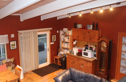 Scotts Valley Bed & Breakfast | Beautiful Japanese in-law unit tucked away in the Santa Cruz Mountains