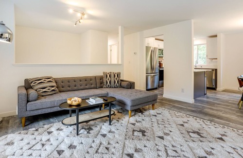 Kenmore House | Beautiful Kenmore Retreat Near Marina & Beach!