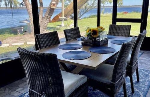 Lake Panasoffkee House | Beautiful lake front house
