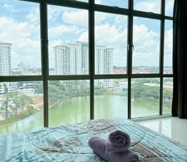 Taman Mount Austin Apartment | Beautiful Lake Front Homes at Mount Austin, JB #20