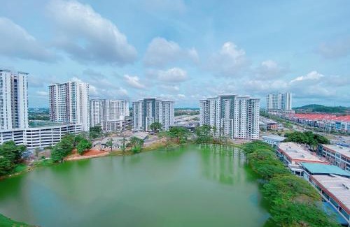 Taman Mount Austin Apartment | Beautiful Lake Front Homes at Mount Austin, JB #20