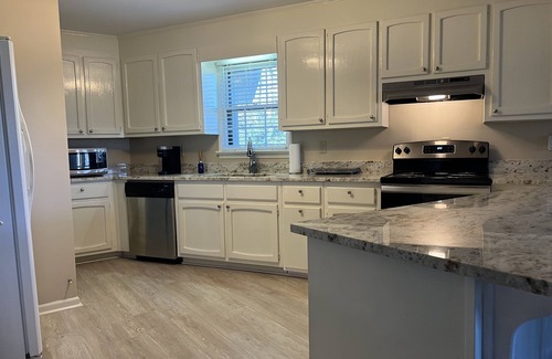 Northport House | Beautiful Lake Front Home with Amazing Views Located Just 15 miles to UA.