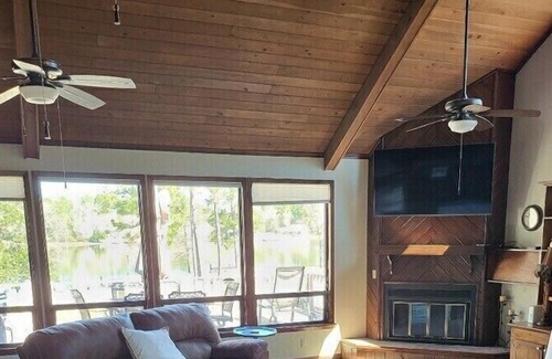 Perkinston House | Beautiful lake home on 3 acres in Silver Run Lakes