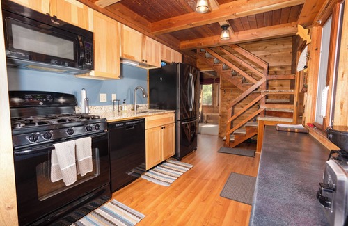 Wild Rose House | Beautiful Lake Home with large private frontage on crystal clear spring-fed lake