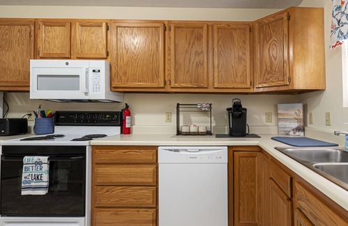 Marion Apartment | Beautiful Lake of Egypt Apartment Sunset Villas 3