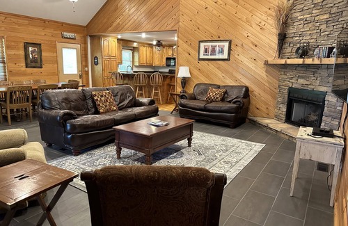 Dadeville House | Beautiful lake space, privacy, canoe, kayaks, sunsets
