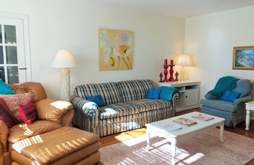 Bogart House | Beautiful Lake View Property! Long term or Monthly rentals welcome!
