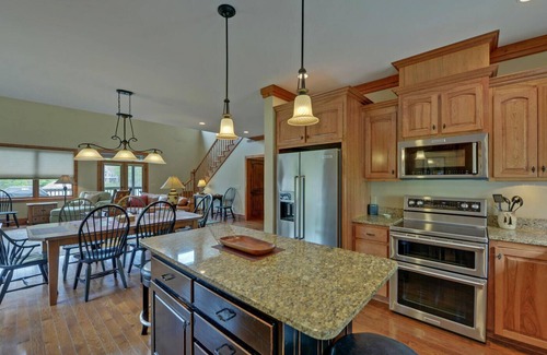 Clarkesville House | Beautiful Lakefront Home on Lake Burton