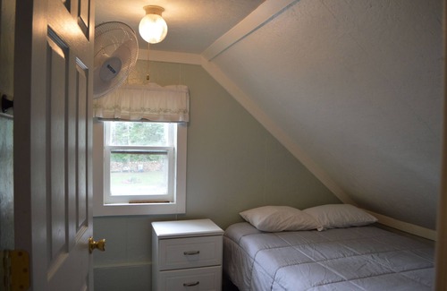 Bellaire Cottage | Beautiful Lakefront Cottage on Intermediate Lake