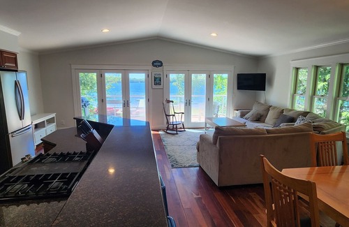 Arcadia House | Beautiful Lakefront Home, Central AC, Paddle to Lake Michigan, Dock, Beach, Raft