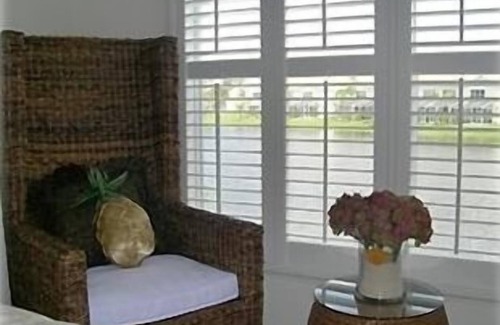Fort Myers House | Beautiful Lakefront Townhome-Minutes from Sanibel/Ft Myers Bch