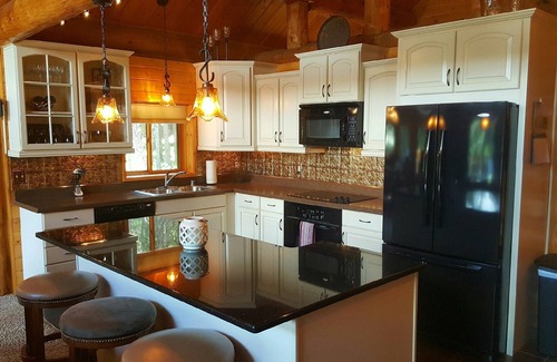 Seeley Lake Cabin | Beautiful Lakefront Cabin on Lake Inez for your summer or winter retreats!