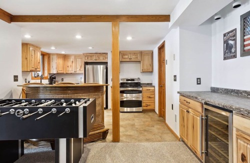 Amery House | Beautiful lakeside retreat on Bear Trap Lake in Amery