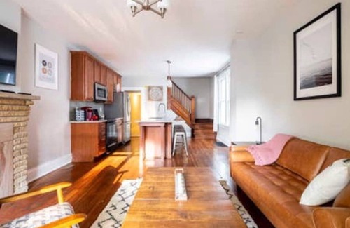 Old North Columbus House | Beautiful & Large 5 Bed/2 Bath - Great For Families & Groups - Near Everything