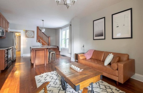 Old North Columbus House | Beautiful & Large 5 Bed/2 Bath - Great For Families & Groups - Near Everything
