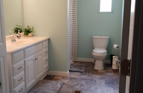 Glenwood House | Beautiful Large Home on Cul-de-sac 65 miles from Disney!