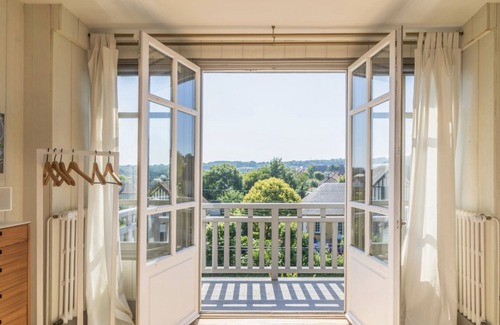Villers-sur-Mer Villa | Beautiful listed Norman villa close to Deauville with landscaped garden