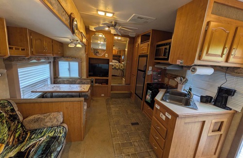 Wakefield RV Rental | Beautiful little Camper w/all the extras at RockWater Campground.