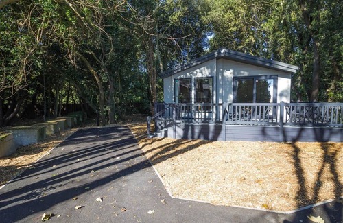 Corton Cabin | Beautiful lodge sleeps 6 at Azure Seas Holiday Village in Suffolk ref 32218OG