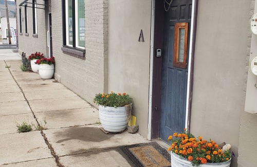 Union Apartment | Beautiful Loft Apartment Centrally Located for Recreation.