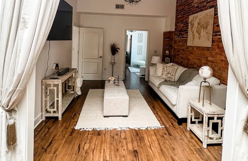 Downtown Villa | Beautiful loft in the Heart of Downtown Pensacola!