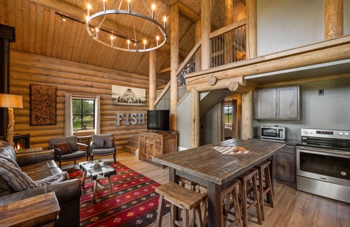 Livingston Cabin | Beautiful Log Cabin in Paradise Valley, Montana