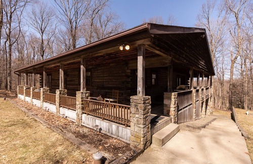 Russell Cabin | Beautiful log home retreat located on the Northwest peak of PA/New York boarder