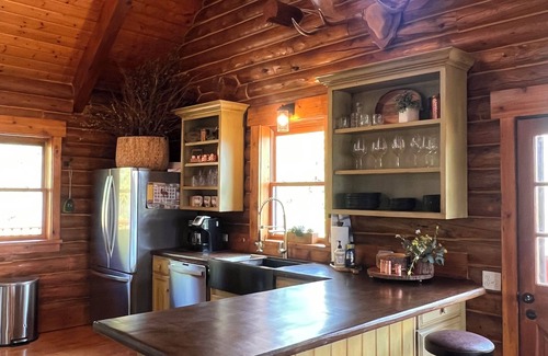 Island Park Cabin | Beautiful log home overlooking Henrys Lake and 13 Miles to West Yellowstone!