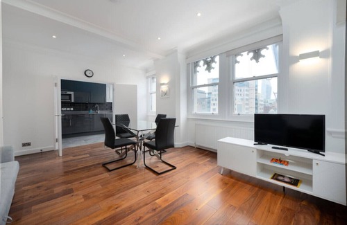 Castle Baynard Apartment | Beautiful London Flat (FS3)