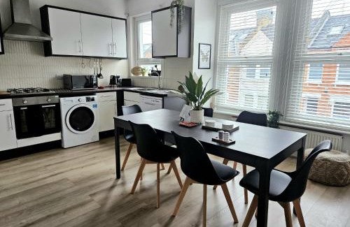 Balham Apartment | Beautiful London SW12, Flat