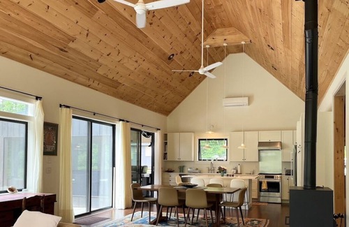 Great Barrington House | Beautiful, Lux & Modern Home with Hot Tub! (Sleeps 7)