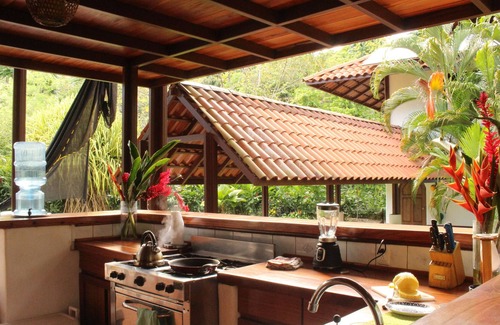 Puerto Jimenez House | Beautiful, Luxurious, just remodeled BEACH FRONT HOUSE in BACKWASH BAY