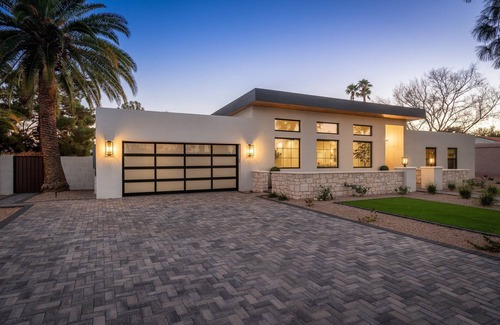 Thunderbird Desert Estates House | Beautiful, Luxurious Scottsdale Home, Pool, Pickleball, & More!