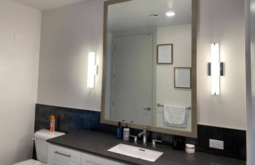 Airport Area House | Beautiful luxury 1 bedroom apartment!