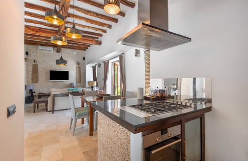 Santa Eulalia del Rio Villa | Beautiful luxury villa in Ibiza with Wi-Fi and air conditioning